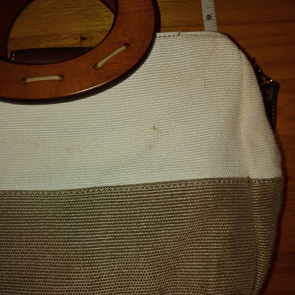 Relic by Fossil purse with Circle Wooden Handles & Removable Straps - Picture 5 of 8